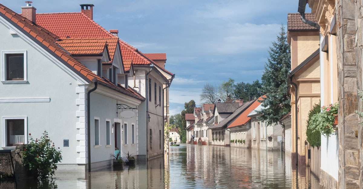 village inondé avec bâti vulnérable