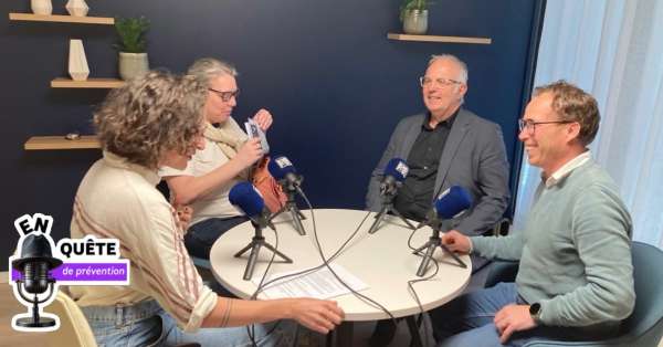 tournage du podcast en quête d'action sur les chutes des seniors