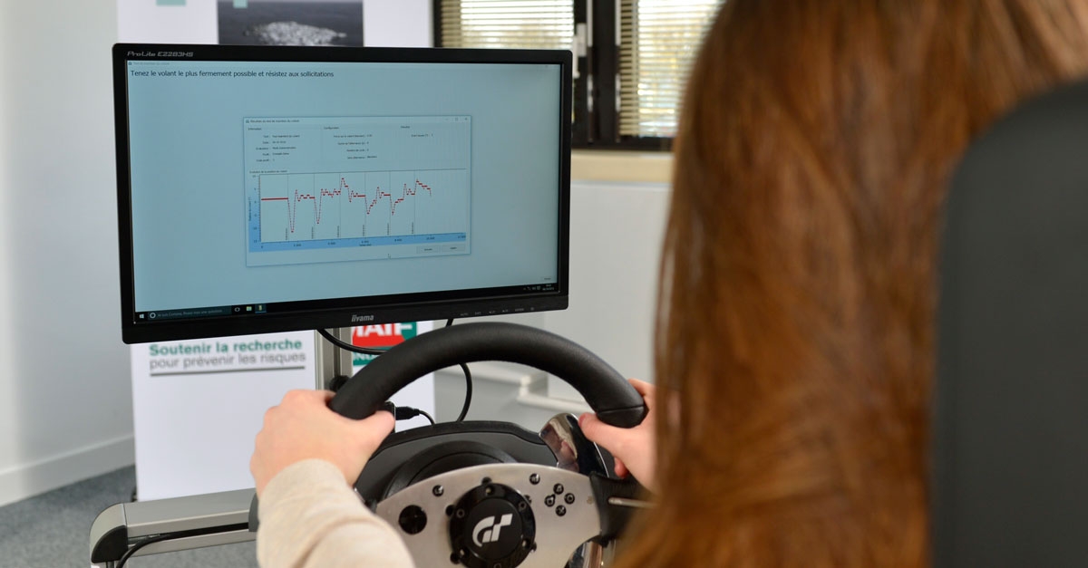 banc test des capacités physiques de conduite BECAPE en cours d'utilisation