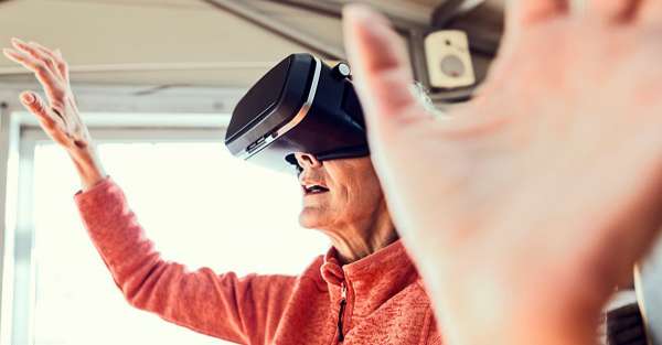 Casque de réalité virtuelle : les seniors entrent dans le “game”